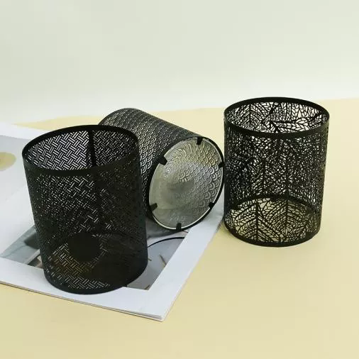 Quid facit a nigrum metallum lucerna possessor est ad arbitrium ad style et munus?